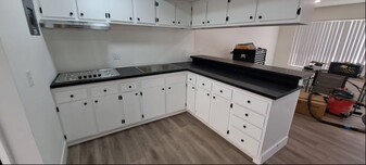 1002 Mission Dr, Unit D in Costa Mesa, CA - Building Photo