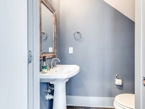 1406B Holly St in Nashville, TN - Building Photo - Building Photo