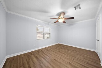 2160 Winrock Blvd in Houston, TX - Building Photo - Building Photo