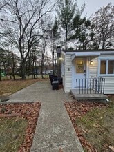 5 Lakeview Ave in Peabody, MA - Building Photo - Building Photo