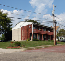 255 W Center St Apartments