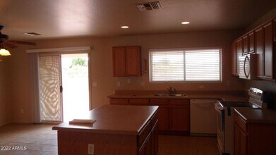 16377 W Cottonwood St in Surprise, AZ - Building Photo - Building Photo