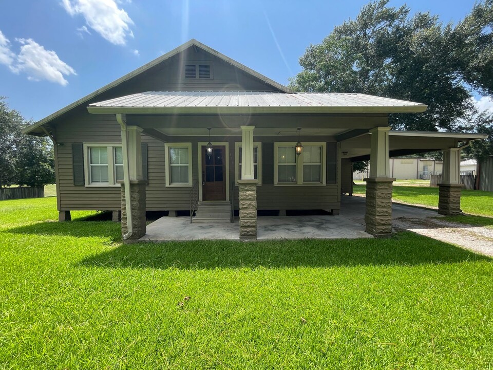 116 Comfort Ln in Lafayette, LA - Building Photo