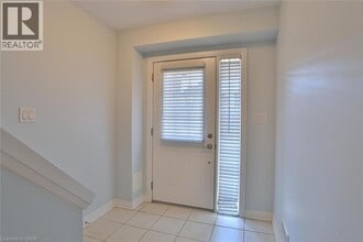 27 Ridgemount St in Kitchener, ON - Building Photo - Building Photo