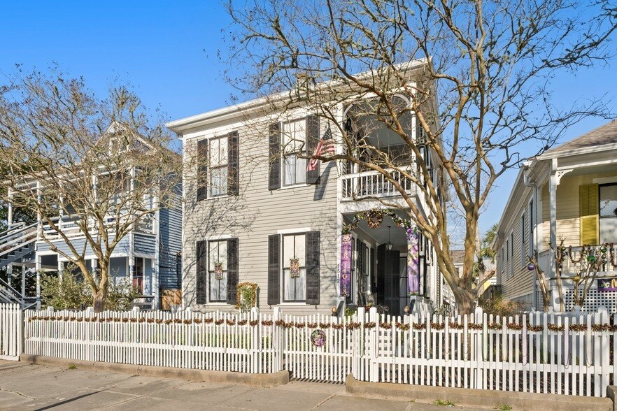 1512 Rosenberg St in Galveston, TX - Building Photo