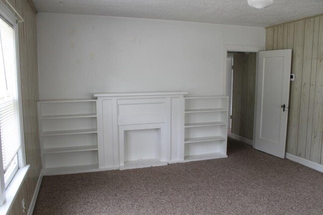 471 Elm Ave in Norman, OK - Building Photo - Building Photo