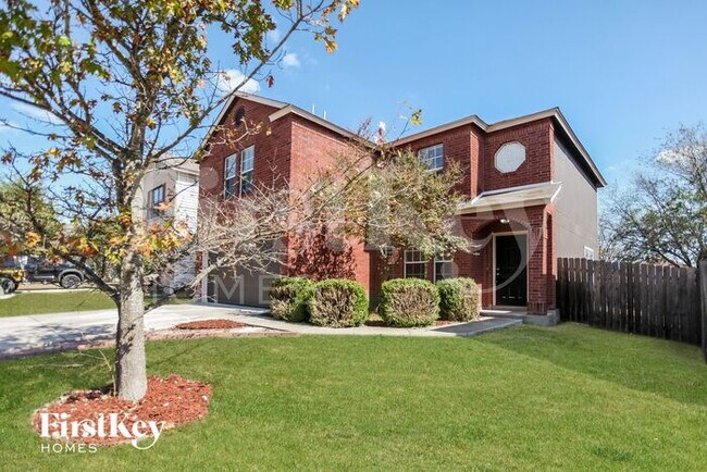 322 Benetton Dr in San Antonio, TX - Building Photo - Building Photo