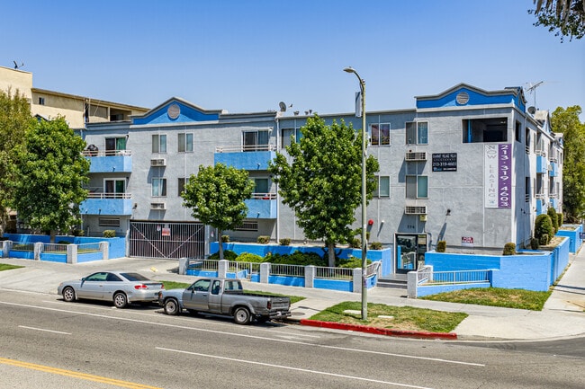 Rampart Village Villas