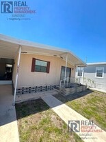 4929 Sea Island Ave in Sarasota, FL - Building Photo