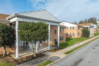 Preble Arms Apartments in Lemoyne, PA - Building Photo - Building Photo
