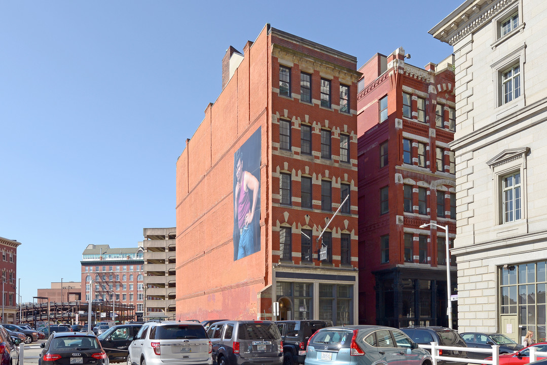 32 Custom House in Providence, RI - Foto de edificio