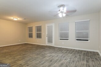 7710 Volion Pkwy in Fairburn, GA - Building Photo - Building Photo