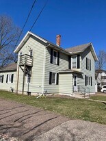 1214 S Dewey St in Eau Claire, WI - Building Photo