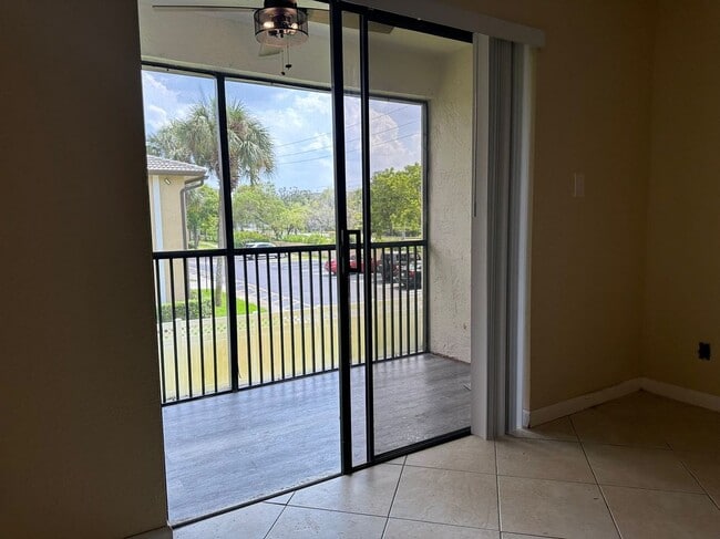 11688 NW 45th St in Coral Springs, FL - Building Photo - Building Photo