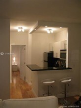 842 Meridian Ave-Unit -2B in Miami Beach, FL - Foto de edificio - Building Photo