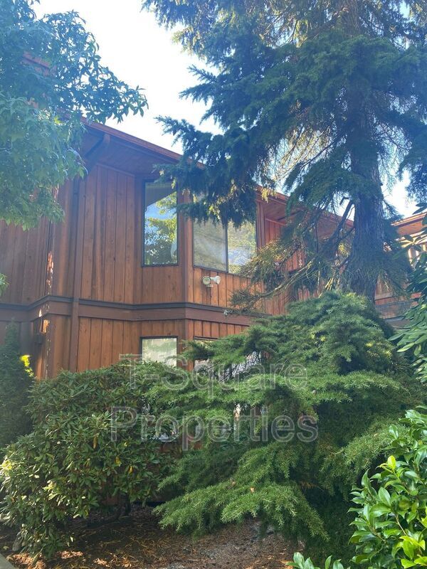 property at 7125 Rainier Dr