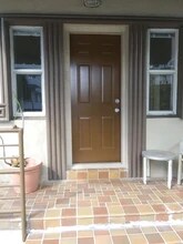 8910 Collins Ave in Surfside, FL - Foto de edificio - Building Photo