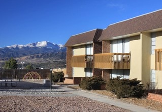 The Vue at Chapel Hills in Colorado Springs, CO - Building Photo - Building Photo