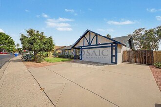 4837 E Encanto St in Mesa, AZ - Building Photo - Building Photo