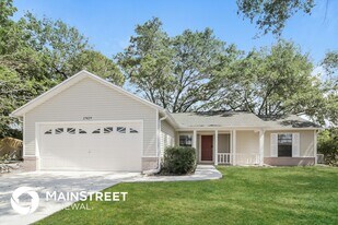 17429 Arizona Rd in Ft. Myers, FL - Building Photo