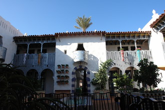 El Andaluz in Santa Barbara, CA - Building Photo - Building Photo