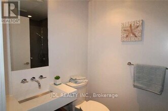 5 St Joseph St in Toronto, ON - Building Photo - Building Photo