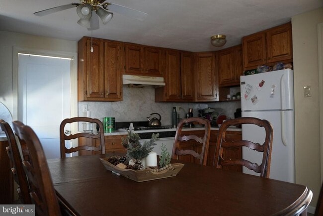property at 413 Paderewski Ave