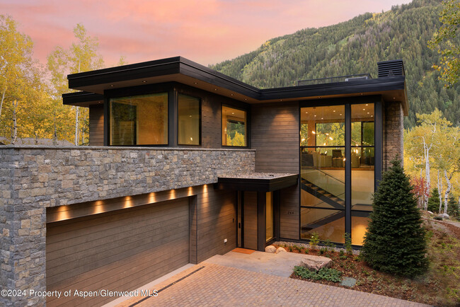 244 Eastwood Rd in Aspen, CO - Building Photo - Building Photo