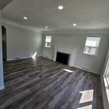 22649 Bayview Dr in St. Clair Shores, MI - Building Photo - Building Photo