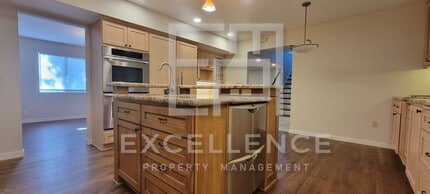 2233 Glenkirk Dr in San Jose, CA - Building Photo - Building Photo