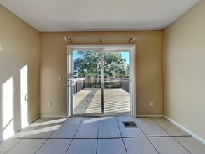 132 Hitching Post Pl in Florence, KY - Building Photo - Building Photo