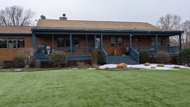 property at 421 Oakhill Ave