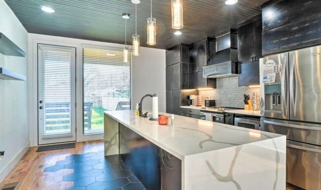 1732 22nd Ave N in Nashville, TN - Foto de edificio - Building Photo