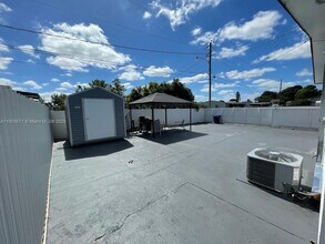 4480 NW 170th St in Miami Gardens, FL - Building Photo - Building Photo