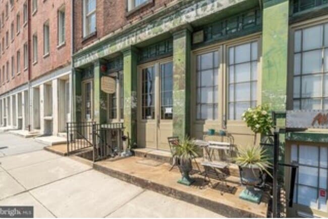 property at 32 N Front St