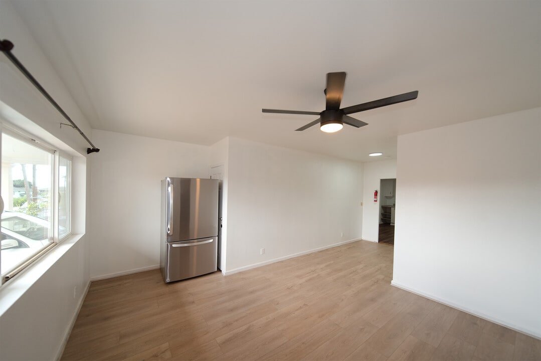 99-060 Nalopaka Pl in Aiea, HI - Foto de edificio