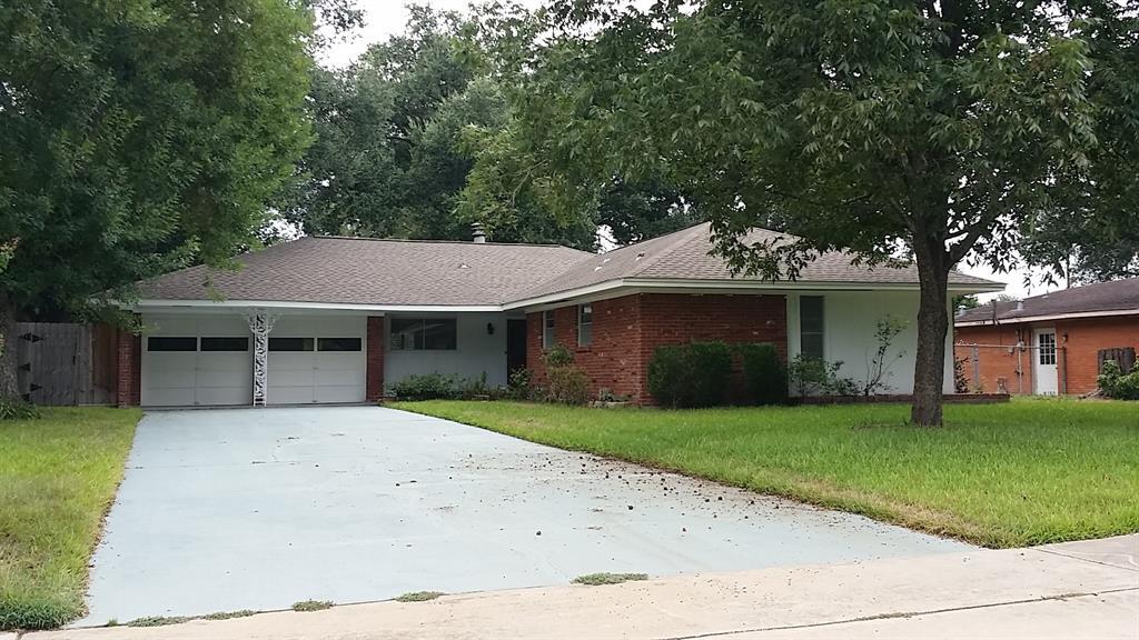 16110 Jersey Dr in Jersey Village, TX - Foto de edificio