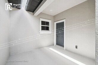 8544 Magnificent Ln in Groveland, FL - Building Photo - Building Photo