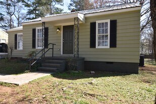 345 Clover St in Athens, GA - Building Photo