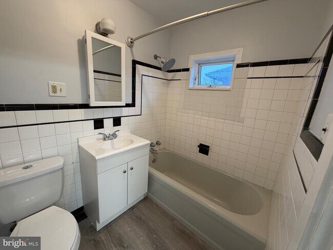 130 N Broadway in Pennsville Township, NJ - Building Photo - Building Photo