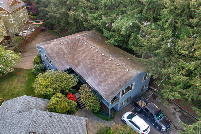 816 NW 96th St in Seattle, WA - Building Photo - Building Photo