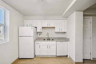 Palmetto on West in Clearwater, FL - Building Photo - Building Photo