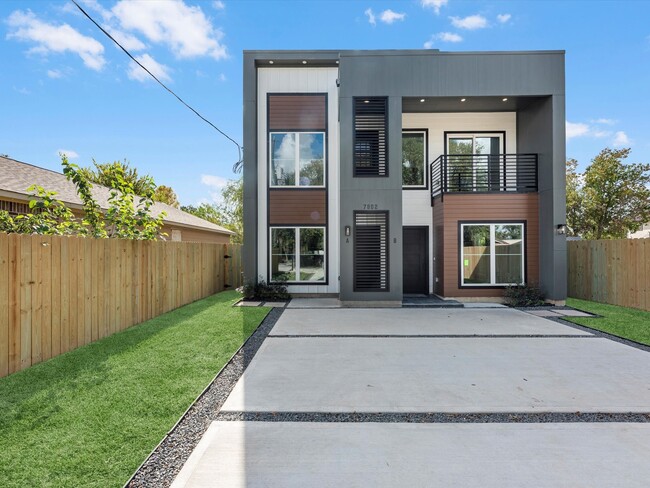 property at 7802 Queen St