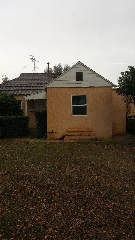 property at 633 S Orchard Dr