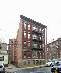 30 E 4th St in Mount Vernon, NY - Foto de edificio - Building Photo