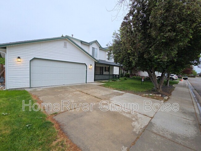 property at 6521 W Parapet Dr