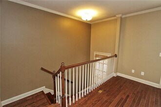 7605 Lowery Oak Dr in Roswell, GA - Building Photo - Building Photo
