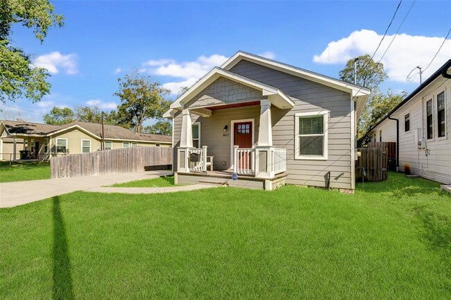 8617 Dosia St in Houston, TX - Building Photo - Building Photo