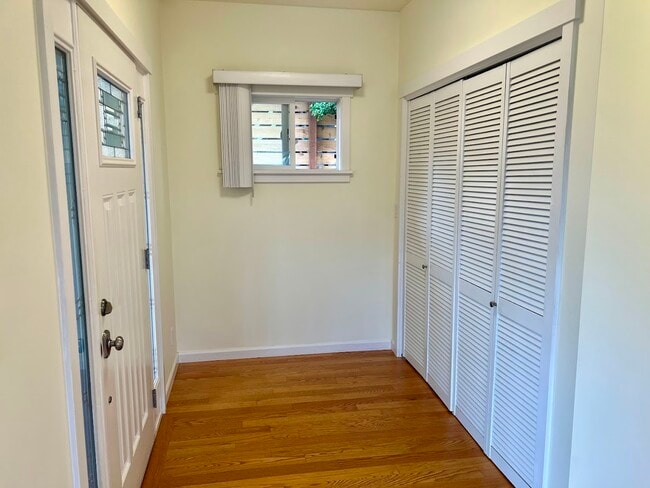 1710 S Waite St in Seattle, WA - Building Photo - Building Photo