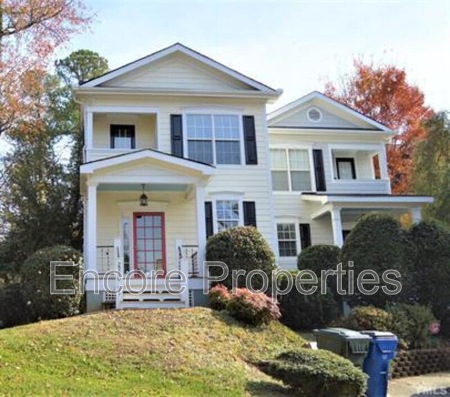 property at 2220 Bellaire Ave
